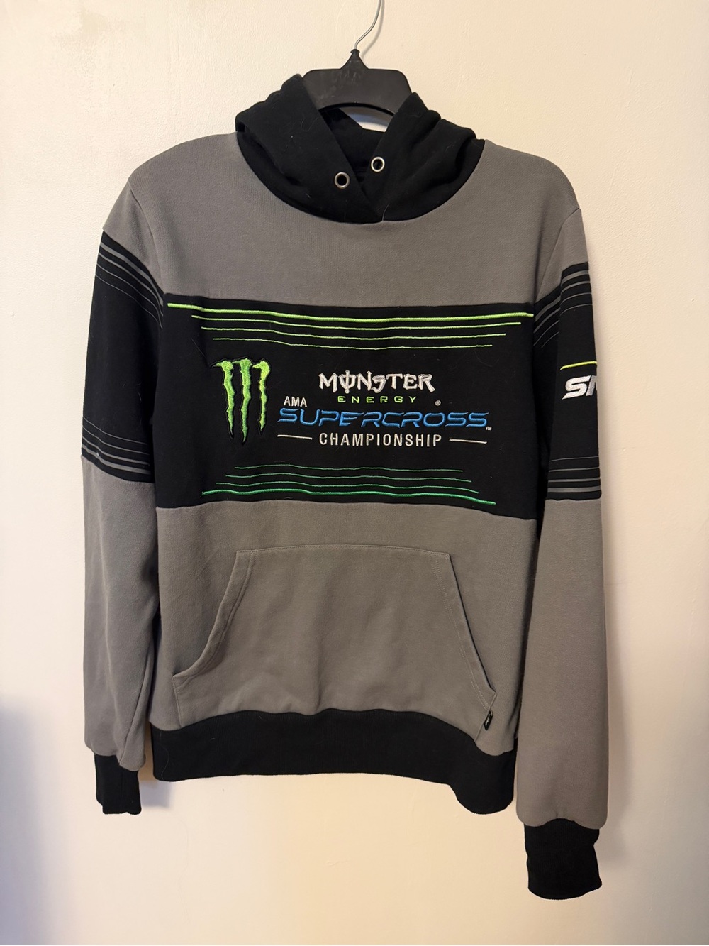 Monster Energy Men's Gray & Black Supercross Pullover Hoodie